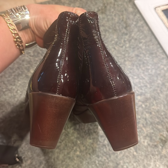 NAOT Booties “Baccio” Style in Deep Red / Brown / Maroon/ Burgundy - Picture 6 of 7